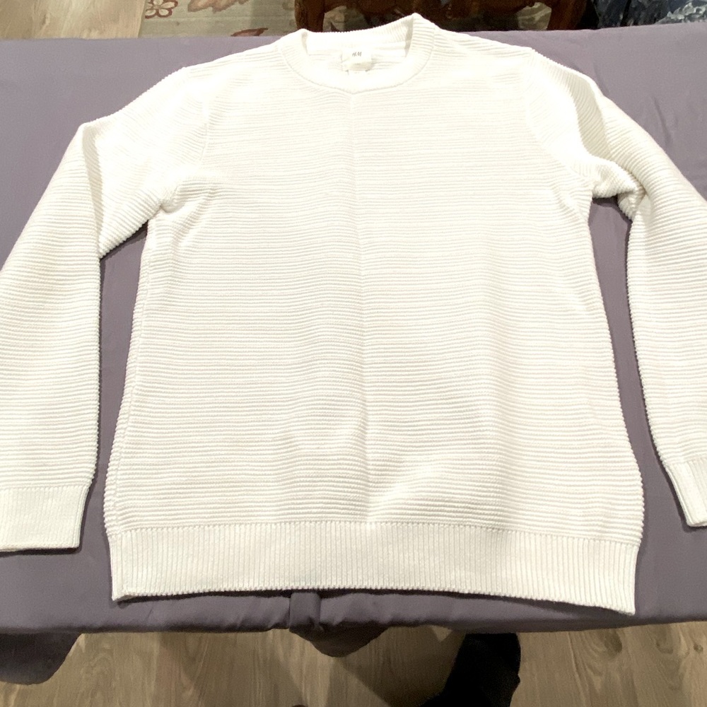H&M logg white cotton sweater